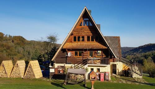 Albergue Bac�wka Pttk Jaworzec