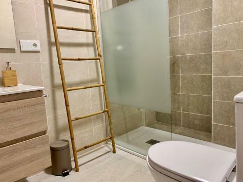 Apartamento Marinas Sol - Tu Hogar Con Jard�n Privado!