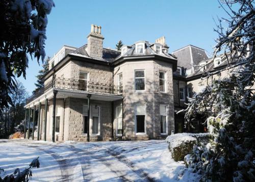 Tor-na-coille Hotel