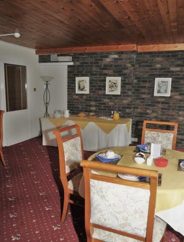 Bed & Breakfast Wimblehurst Hotel