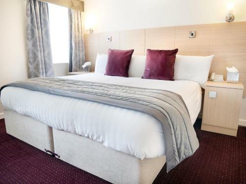 Waterfront Lodge Hotel
