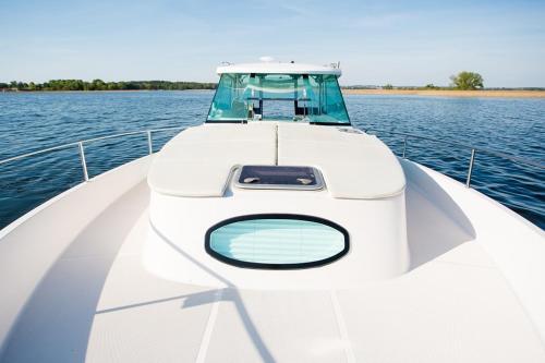 Jacht Motorowy Nautika 1000