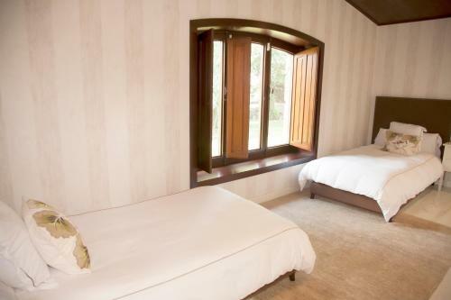 Villa Luxury Rustic House - O Rego Da Santa Mari�a