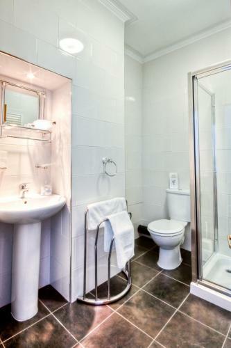 Hostal Tower House Executive Guest House