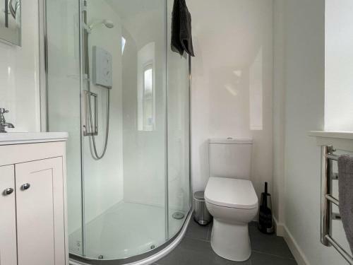 Glacour Studio Cottage