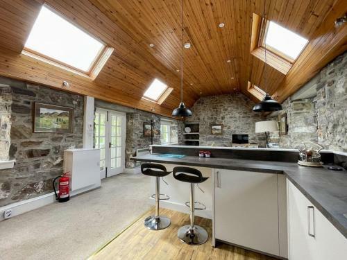 Glacour Studio Cottage