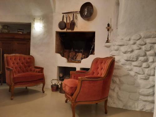 Cuevas Los Coloraos, The Unique And Authentic Cave House!