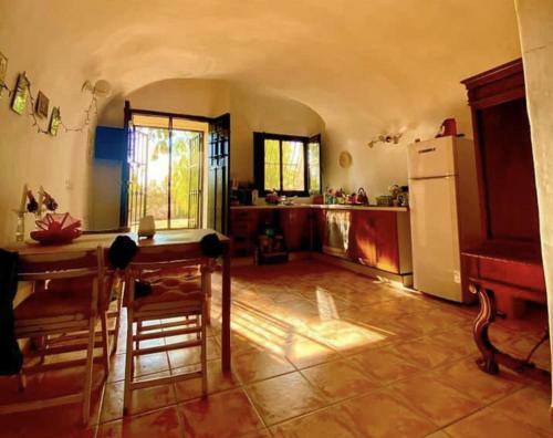 Spectacular And Spacious Cave House Apartment