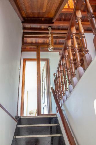 Beachfront Surf & Holiday House, Up To 12 Persons