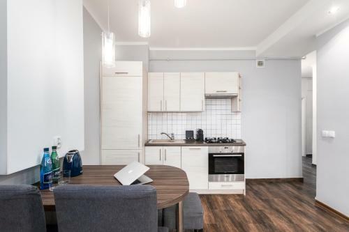 Apartament Chmielna By Your Freedom