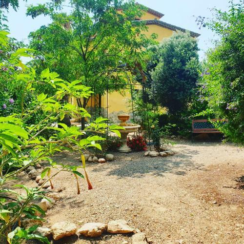 Bed & Breakfast Masia Castellvi