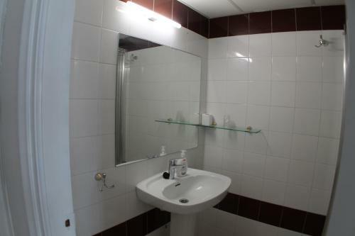 Hostal Cascadas De Puente Ra