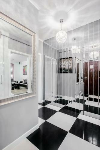 Clicktheflat Luxury Apartment In Warsaw