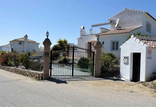Villa Rosana Lake Vinuela