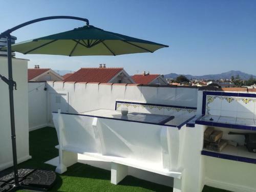 Apartamento Con Terraza Privada Y Piscinas