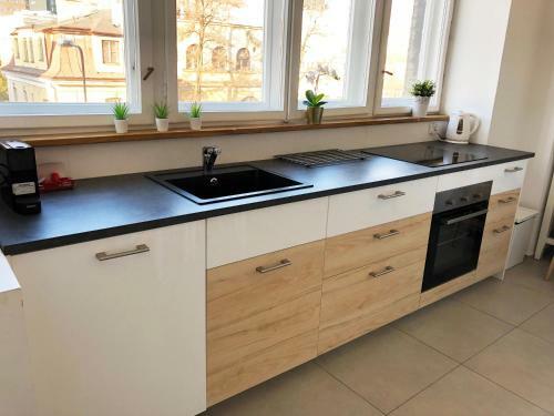 Apartamento Niepodgleglosci 245- 2br By Homeprime