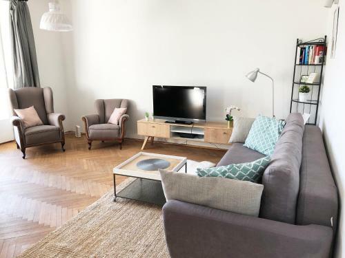 Apartamento Niepodgleglosci 245- 2br By Homeprime