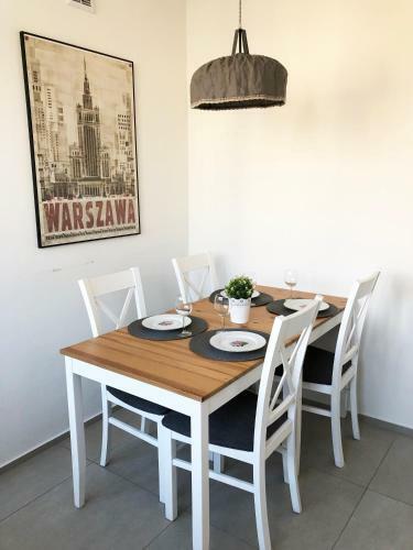 Apartamento Niepodgleglosci 245- 2br By Homeprime