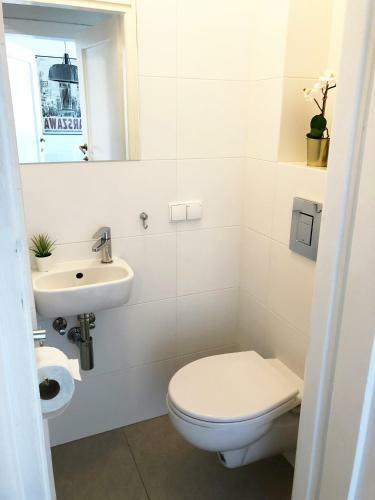 Apartamento Niepodgleglosci 245- 2br By Homeprime
