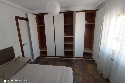 Apartamento Piso C�ntrico 5 Hab (204 M�) A 300 Mts Mar
