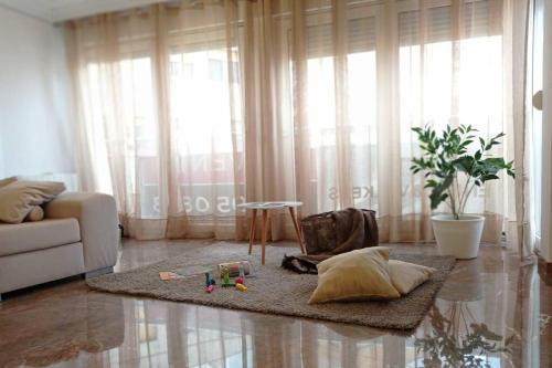 Apartamento Piso C�ntrico 5 Hab (204 M�) A 300 Mts Mar