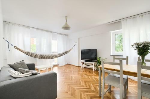 Chmielna Hammock Apartment