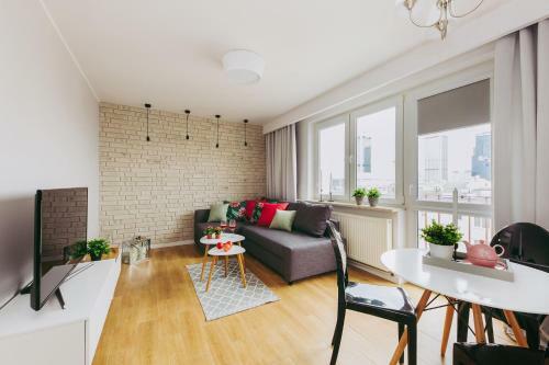 Oomph Warsaw Downtown Apartments