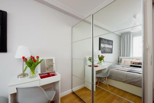 Oomph Warsaw Downtown Apartments