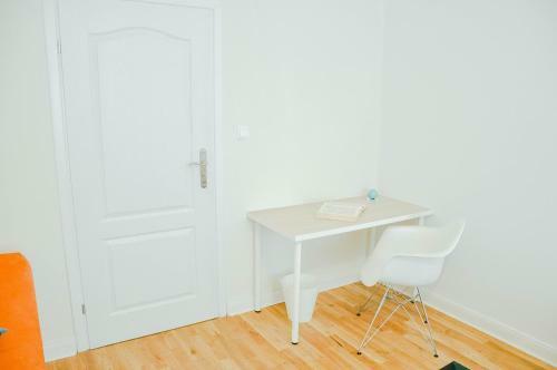 Hostal Art Modern City Centre