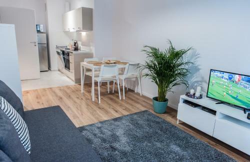 Golden Apartments - Pereca