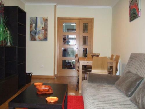 Apartamento En 1� L�nea de La Playa de Covas - Viveiro (Lugo)