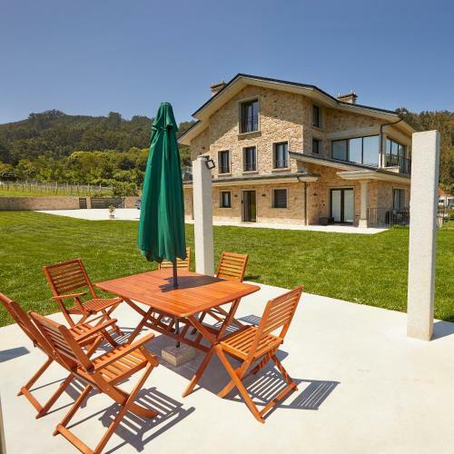 Apartamentos Arumes Do Mar E Monta�a - Viveiro