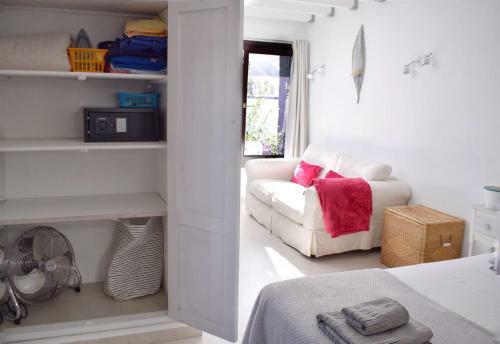 Ocra Apartment