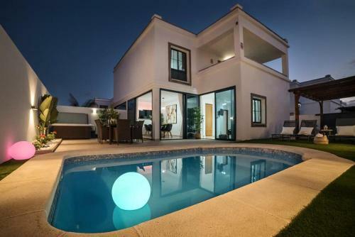 Villa Palmera Jacuzzi