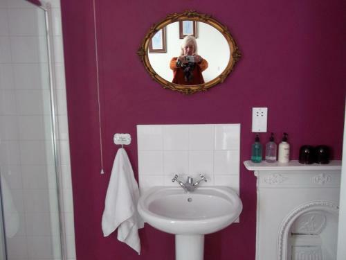 Hostal Wellington House B&B