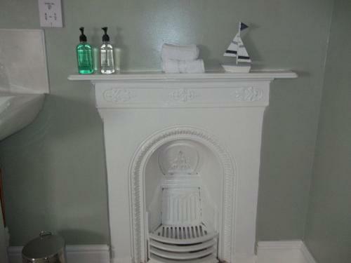 Hostal Wellington House B&B