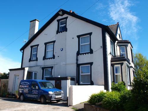 Apartamentos Holyhead Lodge