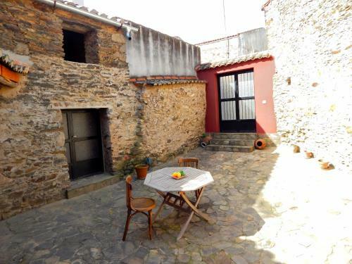 Casa Rural La Perra Gorda
