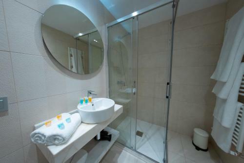 Apartamentos Palacio De Yolanda
