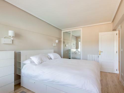 Seaview V Apartment By Aston Rentals