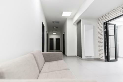 Goldeneye Apartment Center