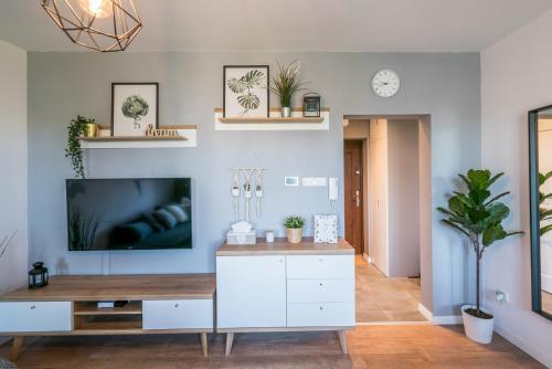 Cosy Apartment ~ Odra River View ~ 150m Main Square