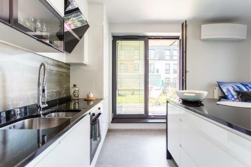 Luxury Apartment With Large Terrace