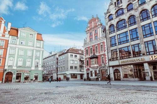 Beautiful Apartment In Downtown Wroc?aw