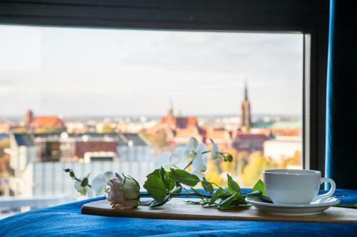 Glamour Apartment City View