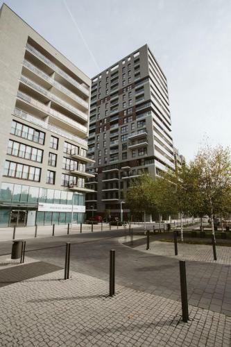 Glamour Apartment City View