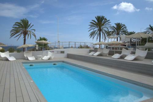 Seafront Apartment In Magaluf