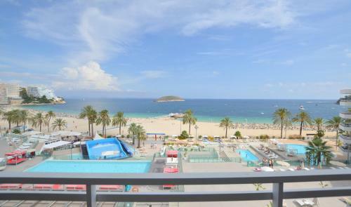 Seafront Apartment In Magaluf