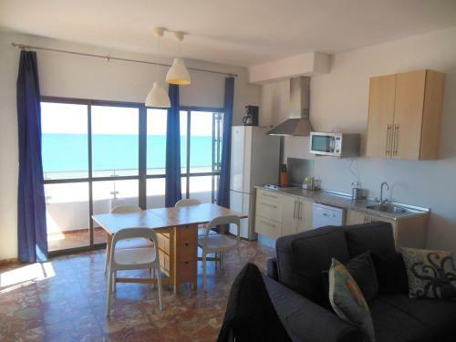 Apartamento A La Orilla Del Mar
