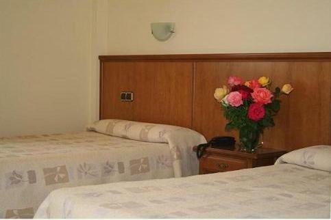 Hotel Reina Isabel